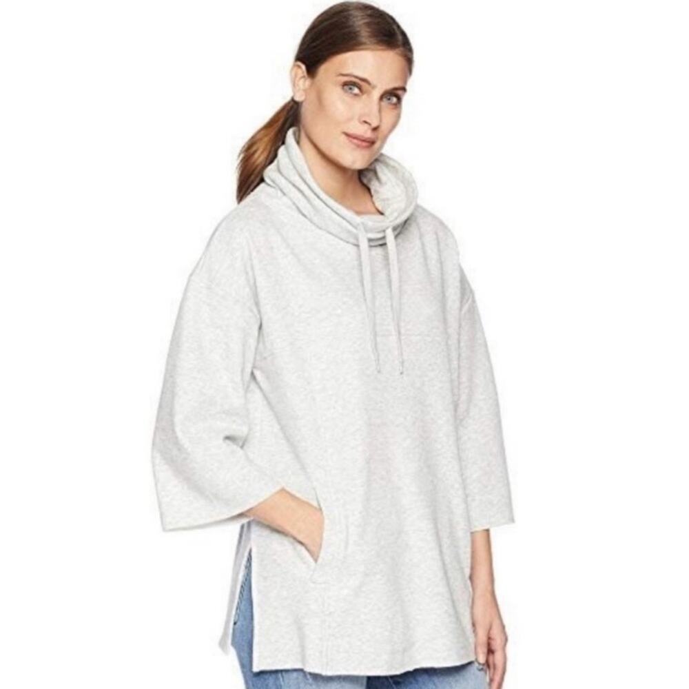 UGG Astrid Poncho Fleece Sweater Funnel Neck in Soft Grey Size XS/S NWT